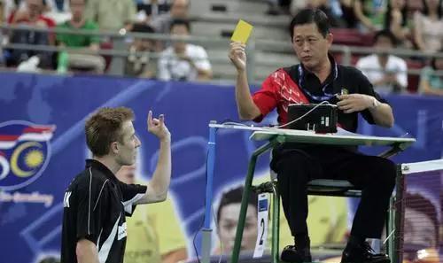 【裁判揭秘】犯规判罚的精准标准，如何确保比赛公正？的简单介绍