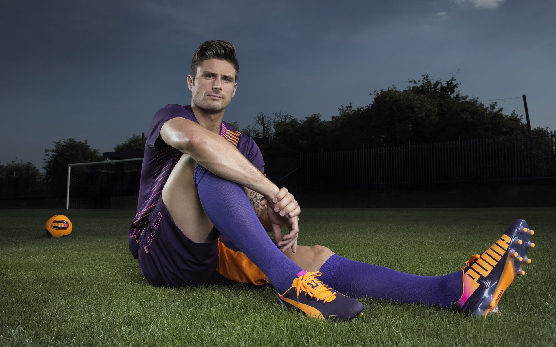 爱游戏娱乐-统计数据透视：今年联盟的攻守平衡点在哪里？，攻守联盟例子