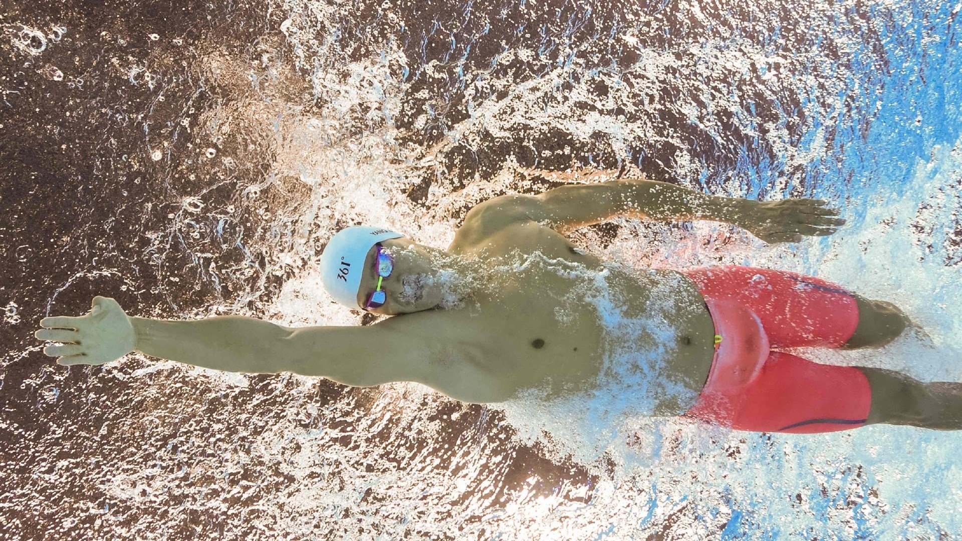 青少足球裁判“网络直播评审”新模式在多地试点,青少年足球比赛直播