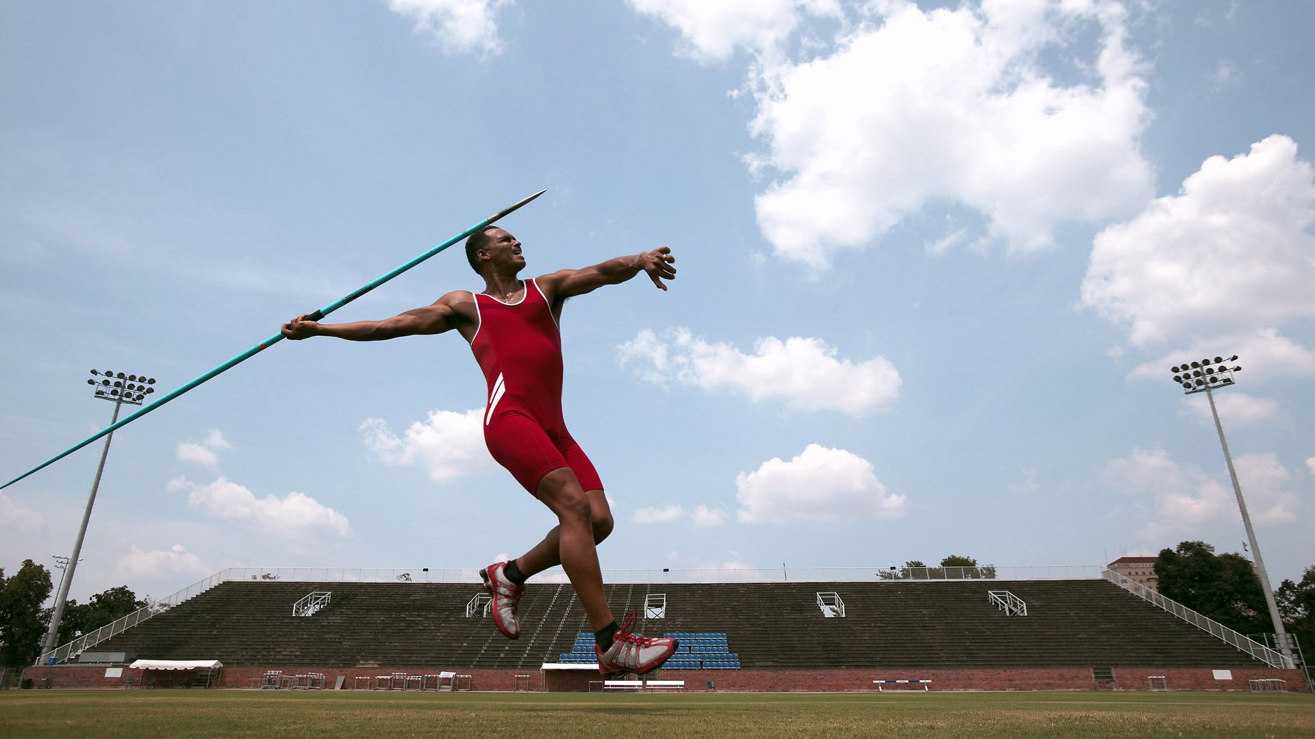 “费尔南多·比亚尔巴的精准操控,推动阿根廷美洲狮队的未来发展”